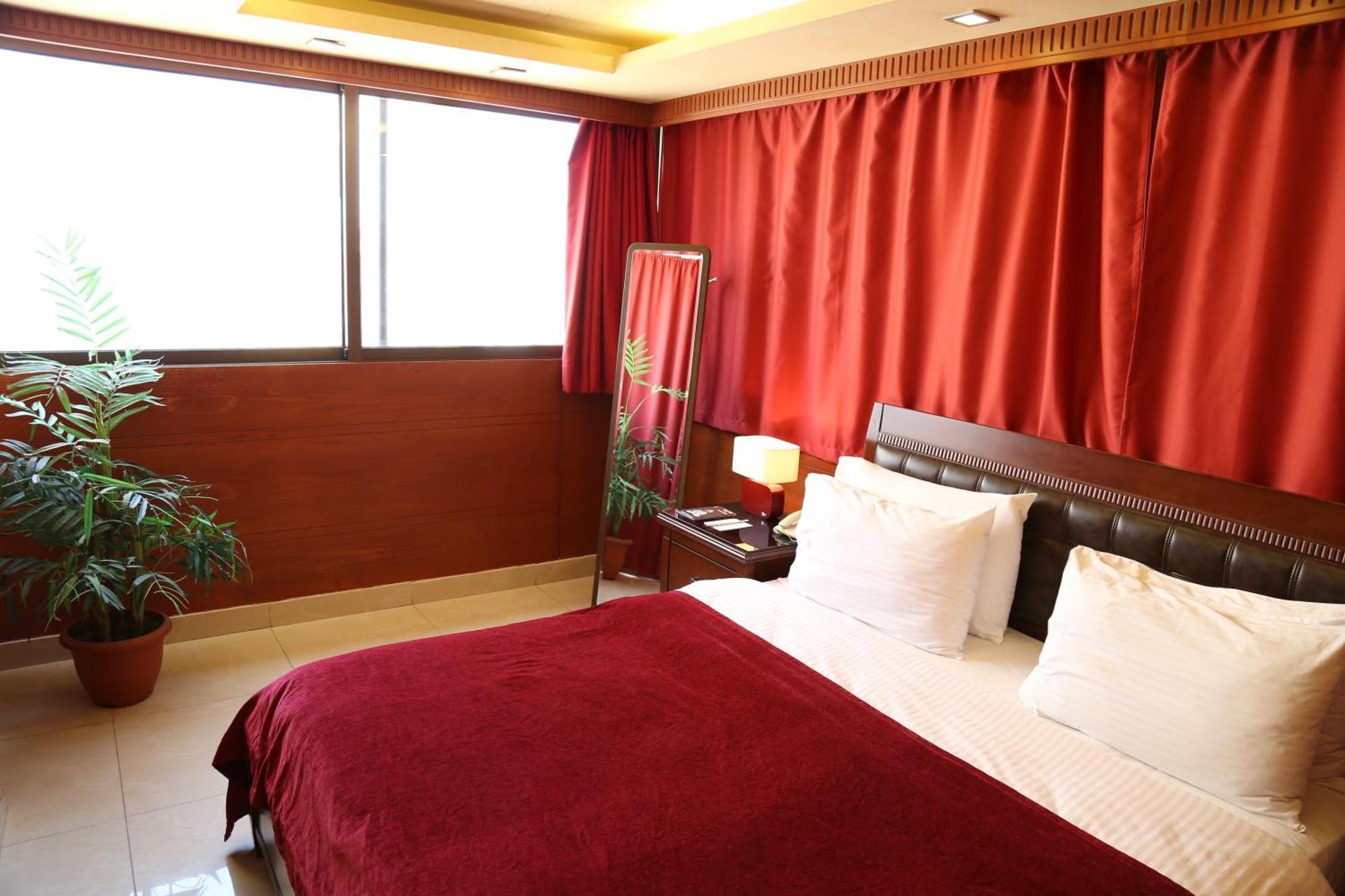 Duroy Hotel Beirut Exterior photo